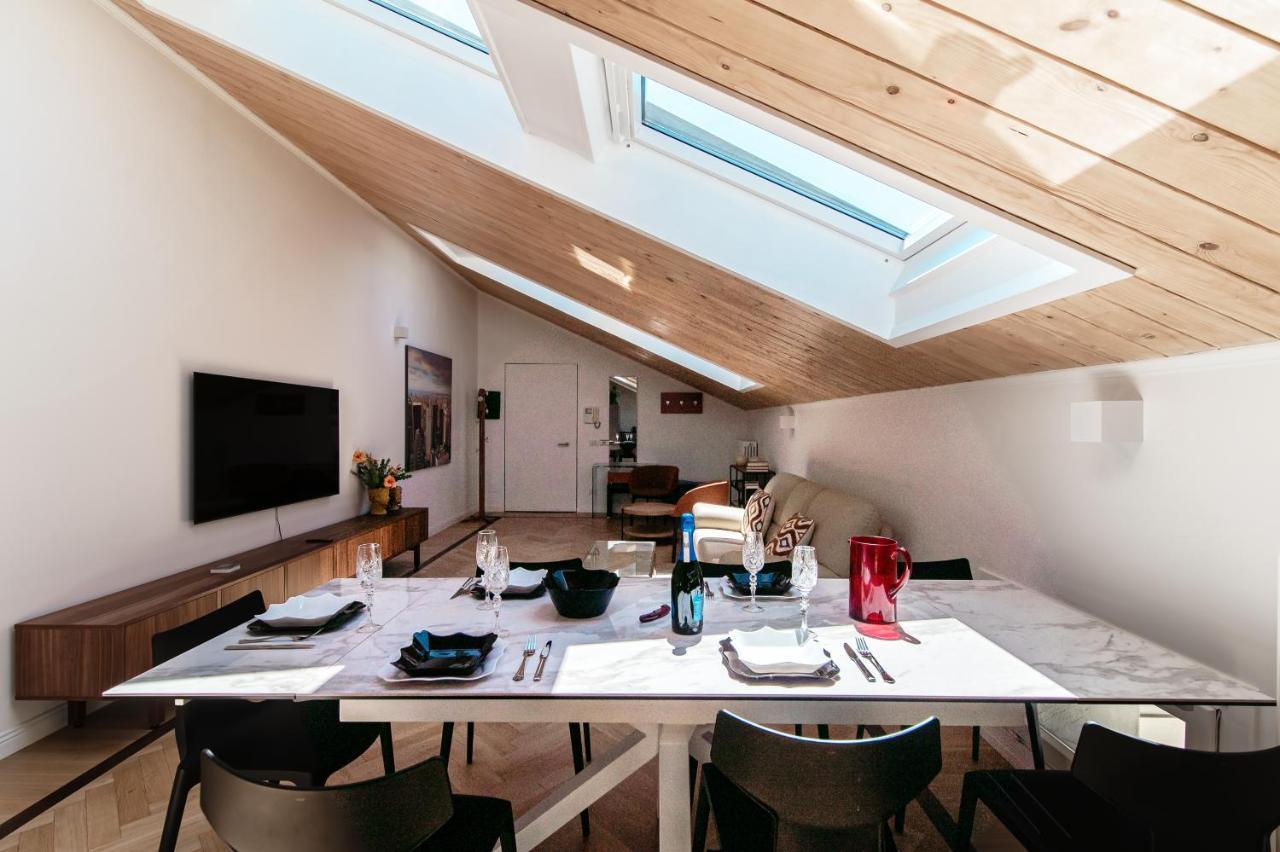 Attic 64 - The House Of Travelers Como Exterior foto